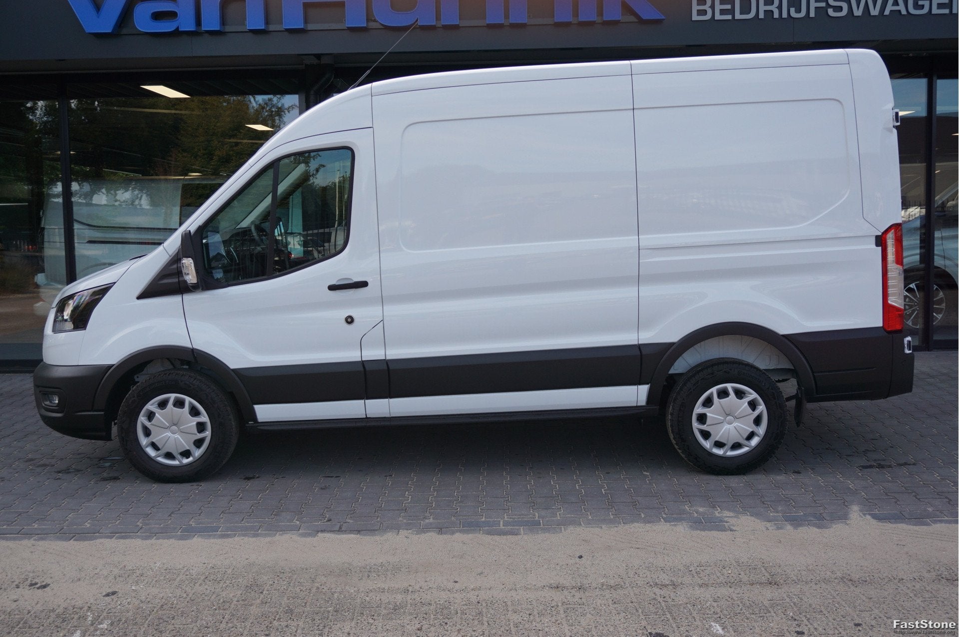 Ford Transit 350M 105PK L2H2 BPM VRIJ! 12" Sync 4 Navi, Adap, Voorwielaandrijving, Gebruikt, Parkeersensor, 4 cilinders