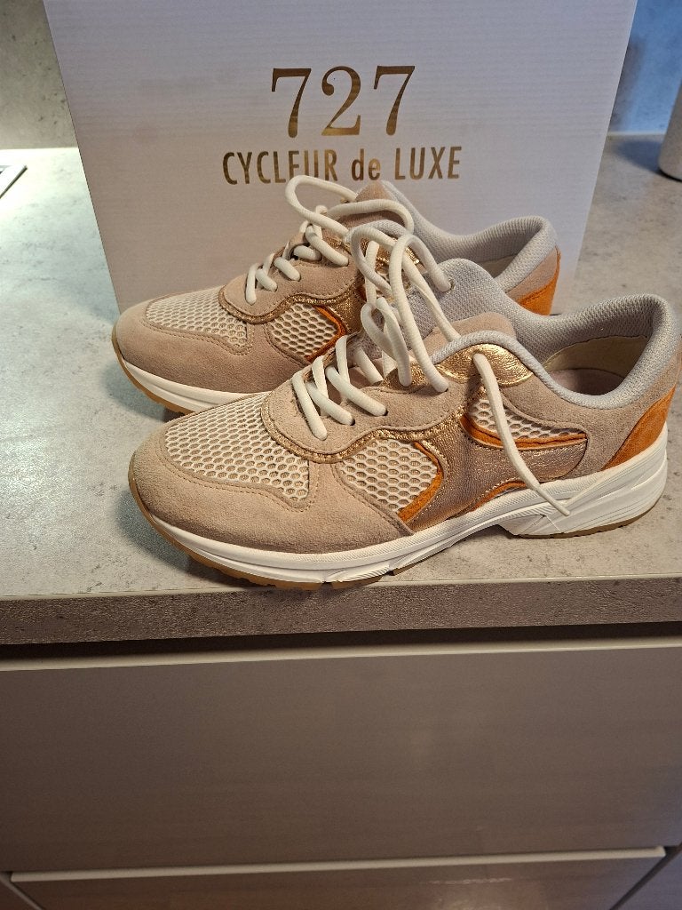 Dames sneakers Cycleur de luxe zo goed als nieuw maat 37, Ophalen, Beige, Cycleur de Luxe, Sneakers of Gympen