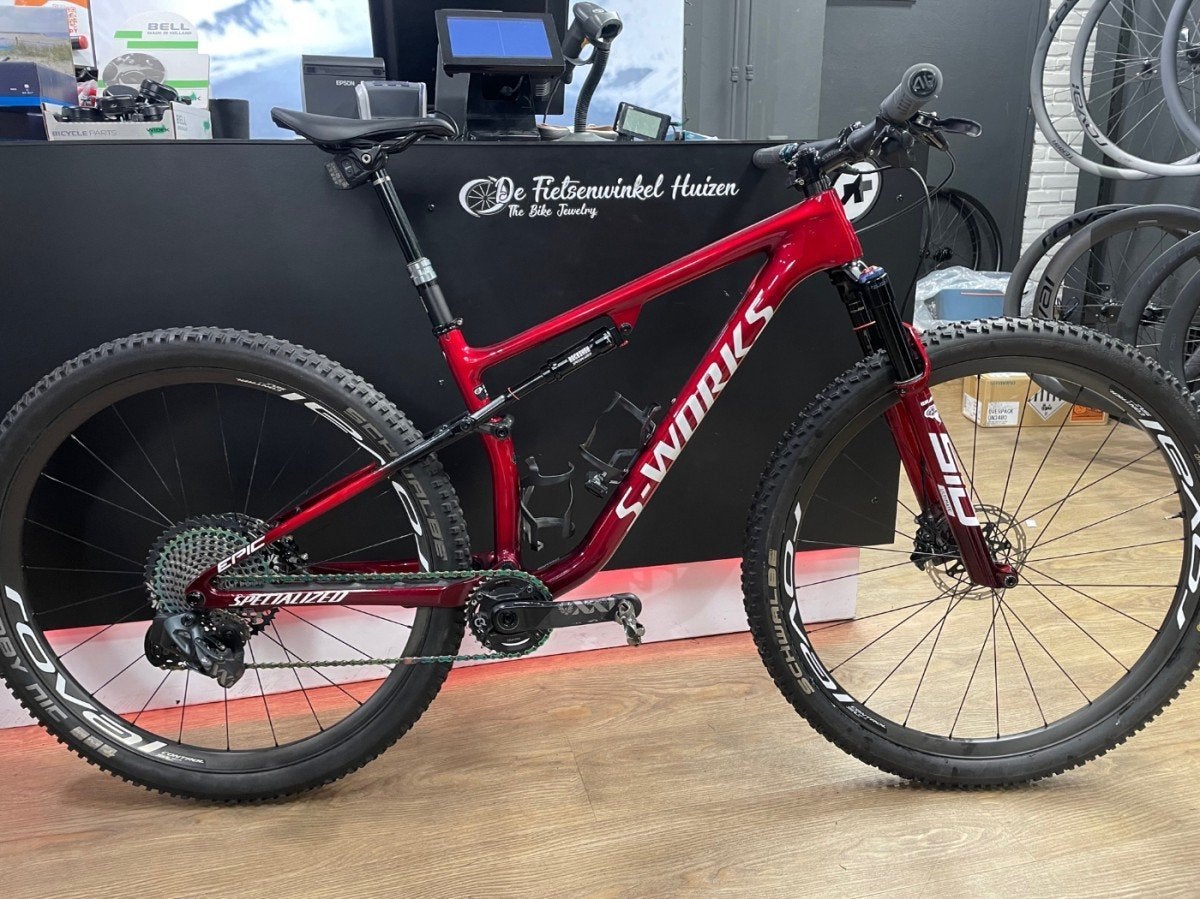 Specialized Epic 7 S-works Heren zwart Rood M, Gebruikt, -, Heren, -