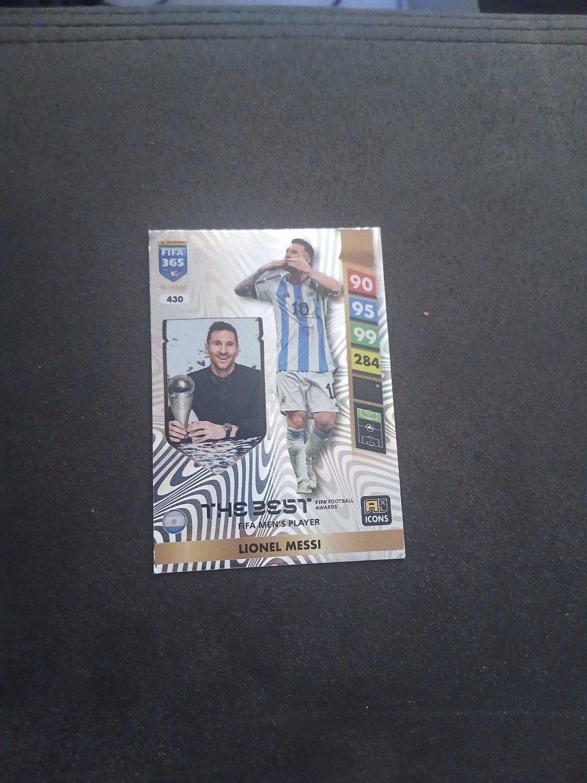 Lionel Messi the best fifa mens player fifa 365 panini, Ophalen, Zo goed als nieuw, Overige formaten