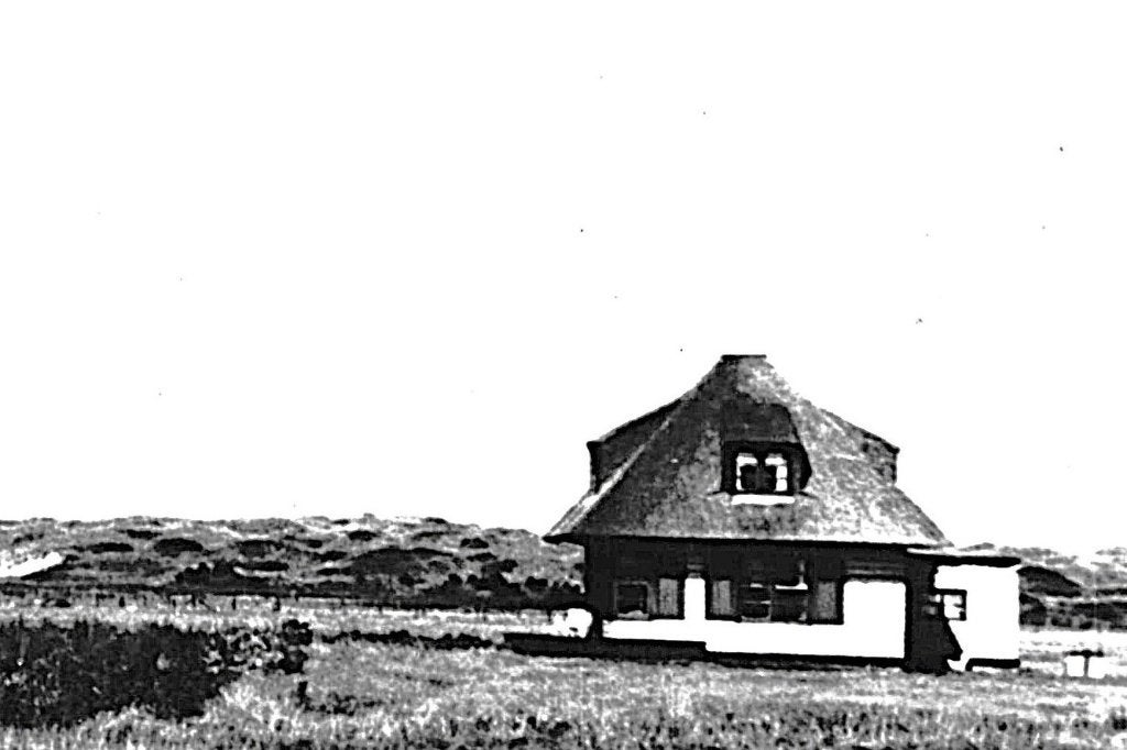 804683	Hollum	Ameland	1951	Gelopen met zegel, Ophalen of Verzenden, 1940 tot 1960, Gelopen, Waddeneilanden