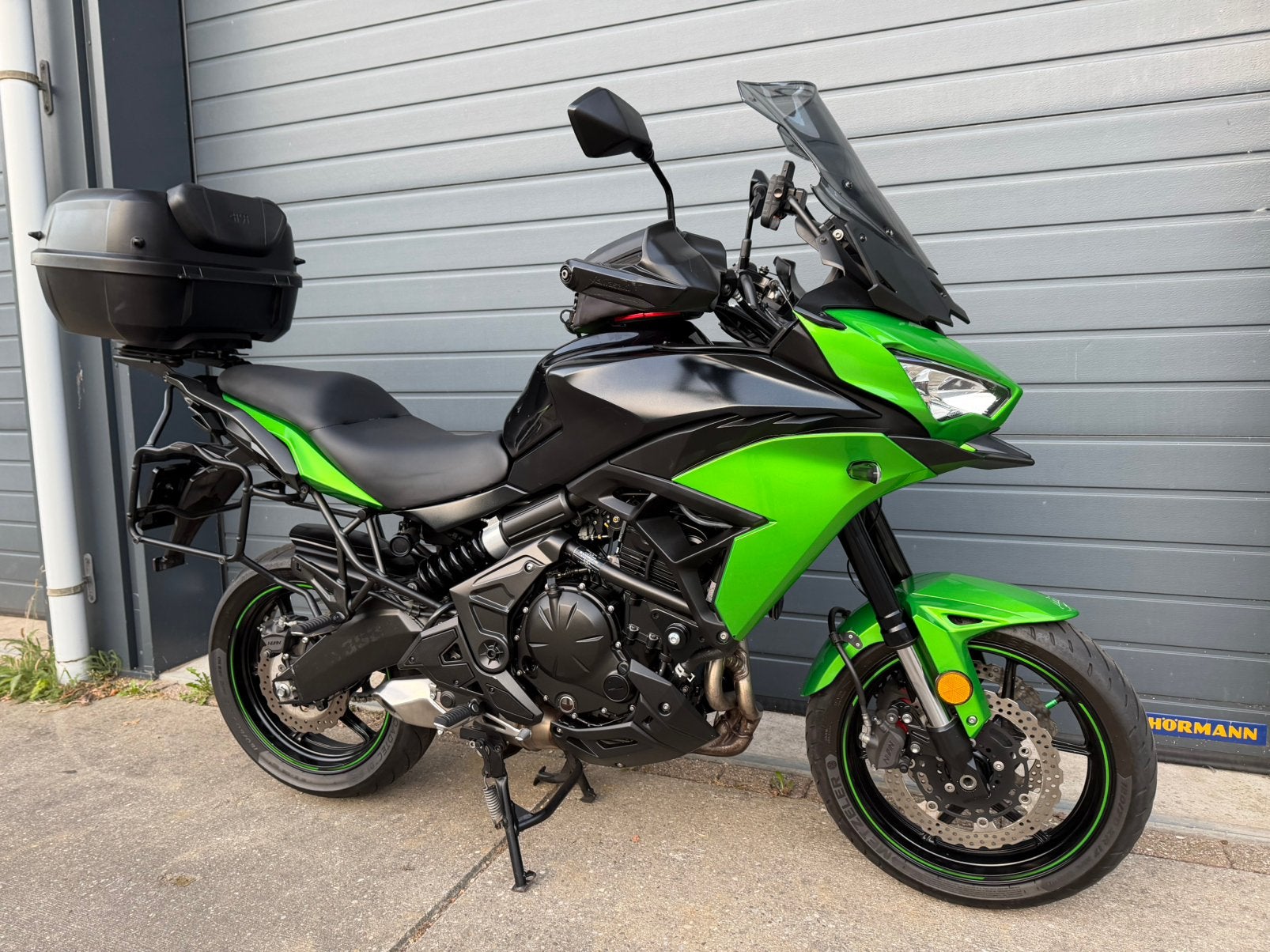 Kawasaki Versys 2022: 1e eigenaar, vol, handvatverw, koffer, 2 cilinders, 649 cc, Meer dan 35 kW, Toermotor