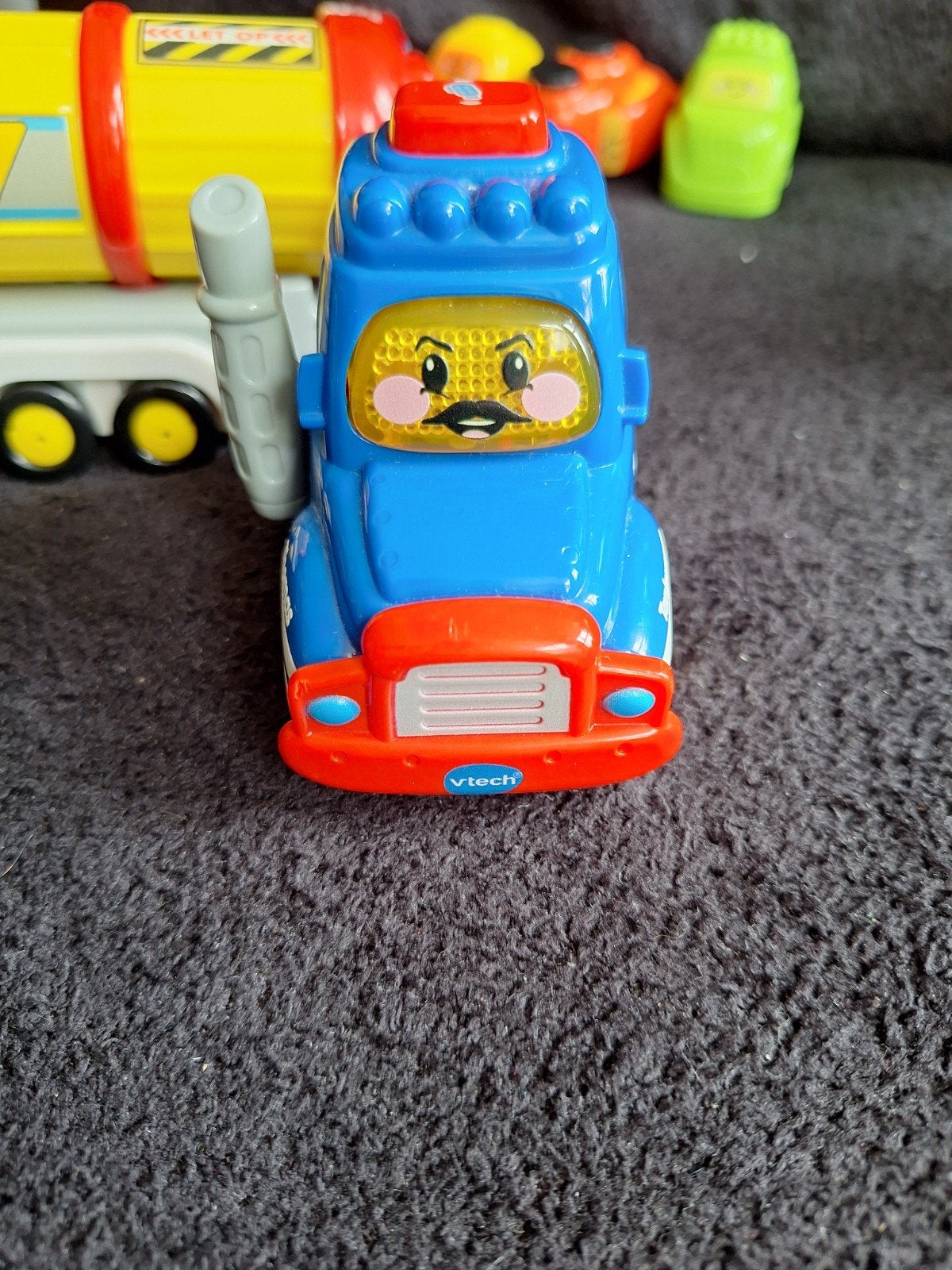 Vtech toet toet tankwagen, 2 tot 4 jaar, Onbekend, Ophalen of Verzenden, Zo goed als nieuw