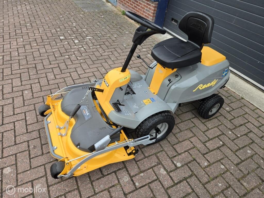 Zitmaaier  stiga ready frontmaaier hydro  mulch, Ophalen, Zo goed als nieuw, Mulchfunctie