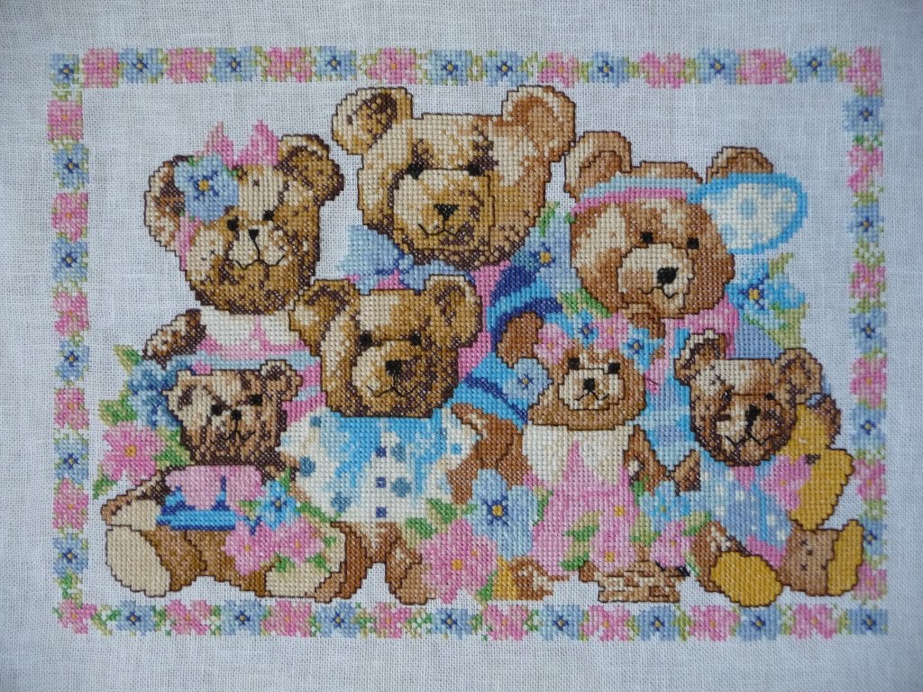 Borduurwerk "Beertjes en bloemen", Ophalen of Verzenden, Gebruikt, Handborduren, Onderdeel of Toebehoren