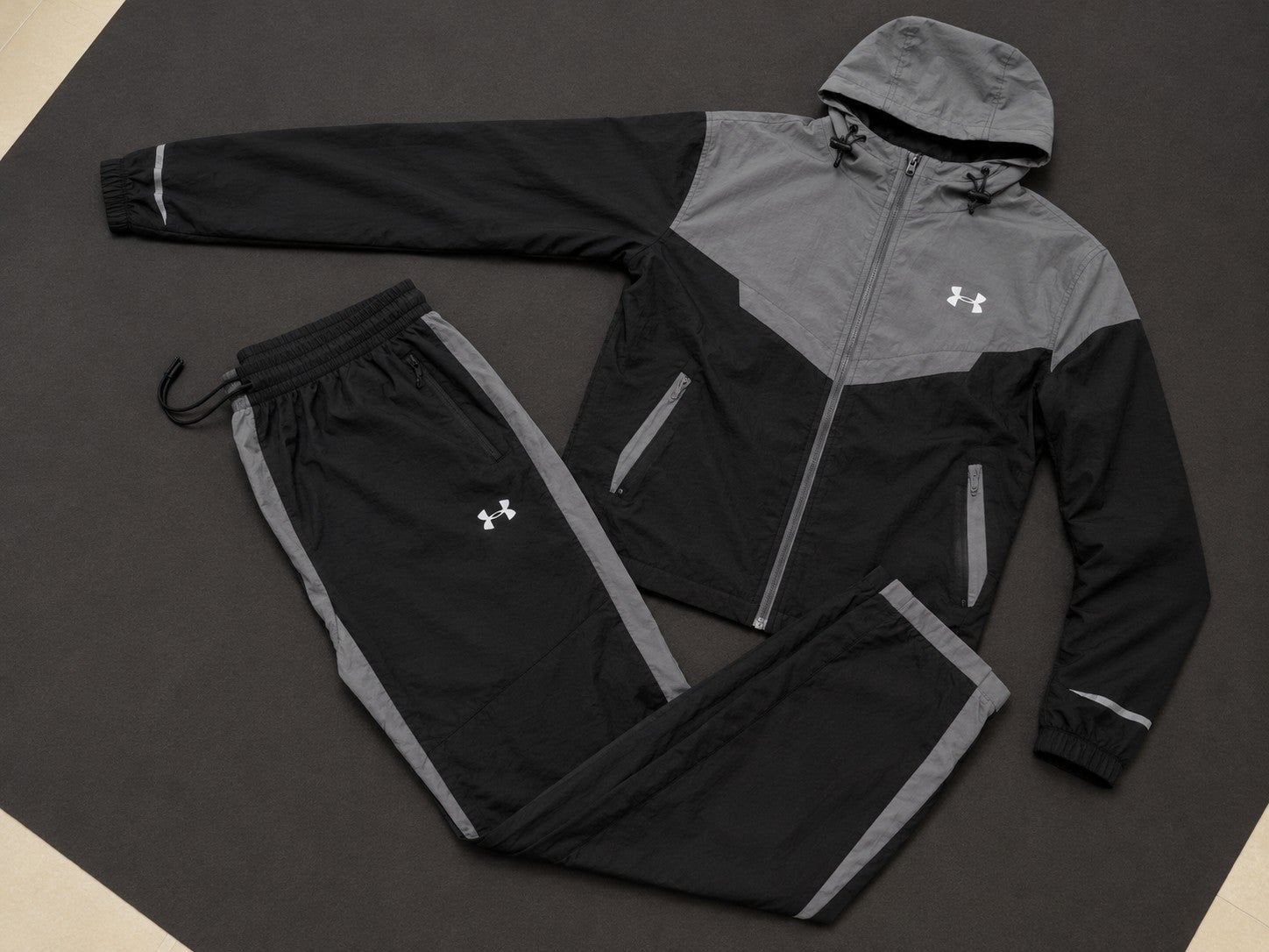 Under Armour Trainingspak, Zwart, Nieuw, Overige maten, Ophalen of Verzenden