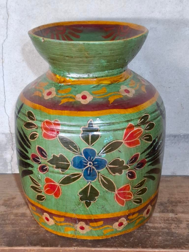 Oude houten nepalese vaas melkpot waterkruik beschilderd, Ophalen of Verzenden, N, T, V