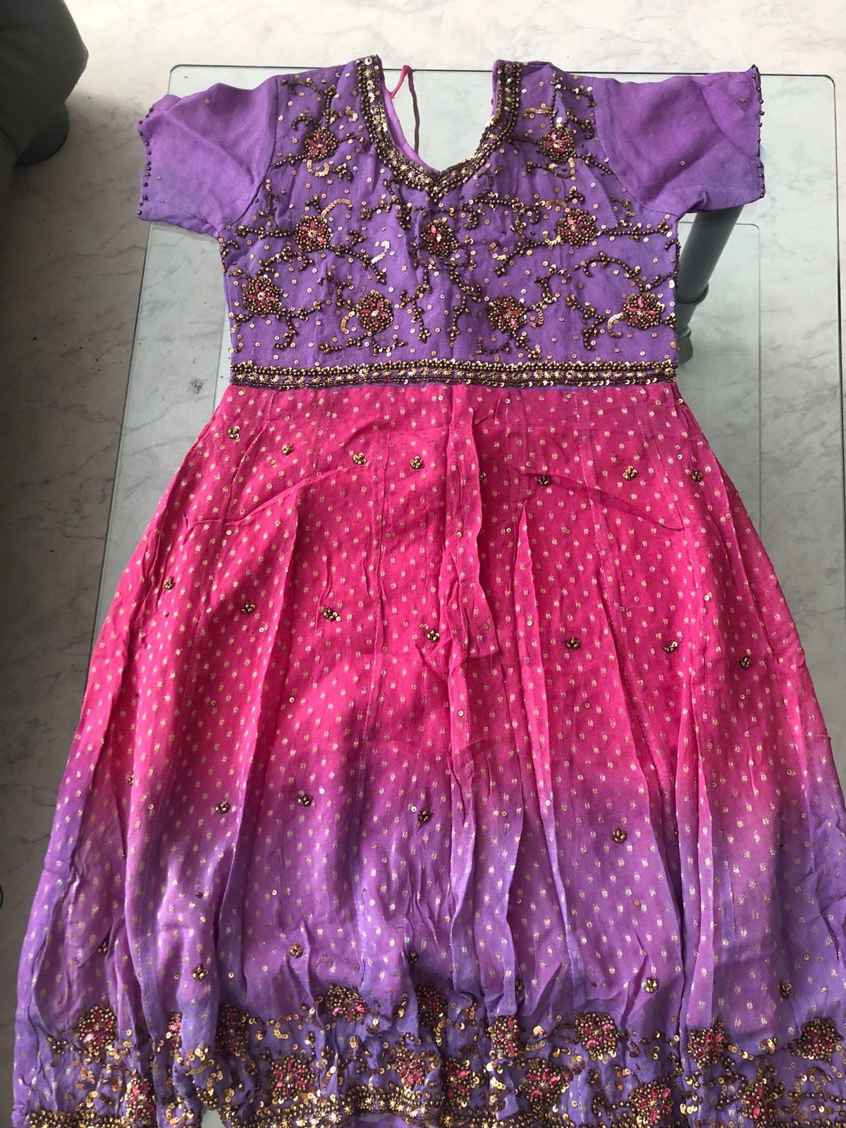 Prachtige Bollywood Anarkali Jurk - Paars/Roze met Borduurwe, Kleding | Dames, Ophalen of Verzenden, Zo goed als nieuw, Maat 38/40 (M)