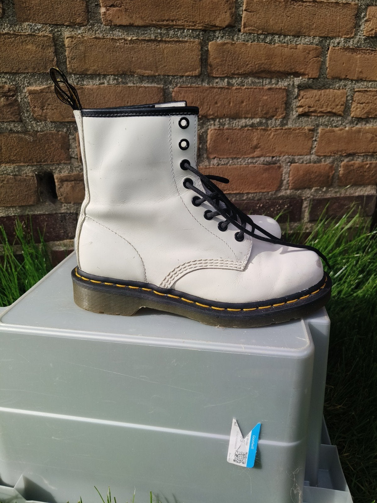 Gebruikte Dr. Martens maat 38 - Witte laarzen, Kleding | Dames, Wit, Lage of Enkellaarzen, Ophalen of Verzenden, Dr. Martens
