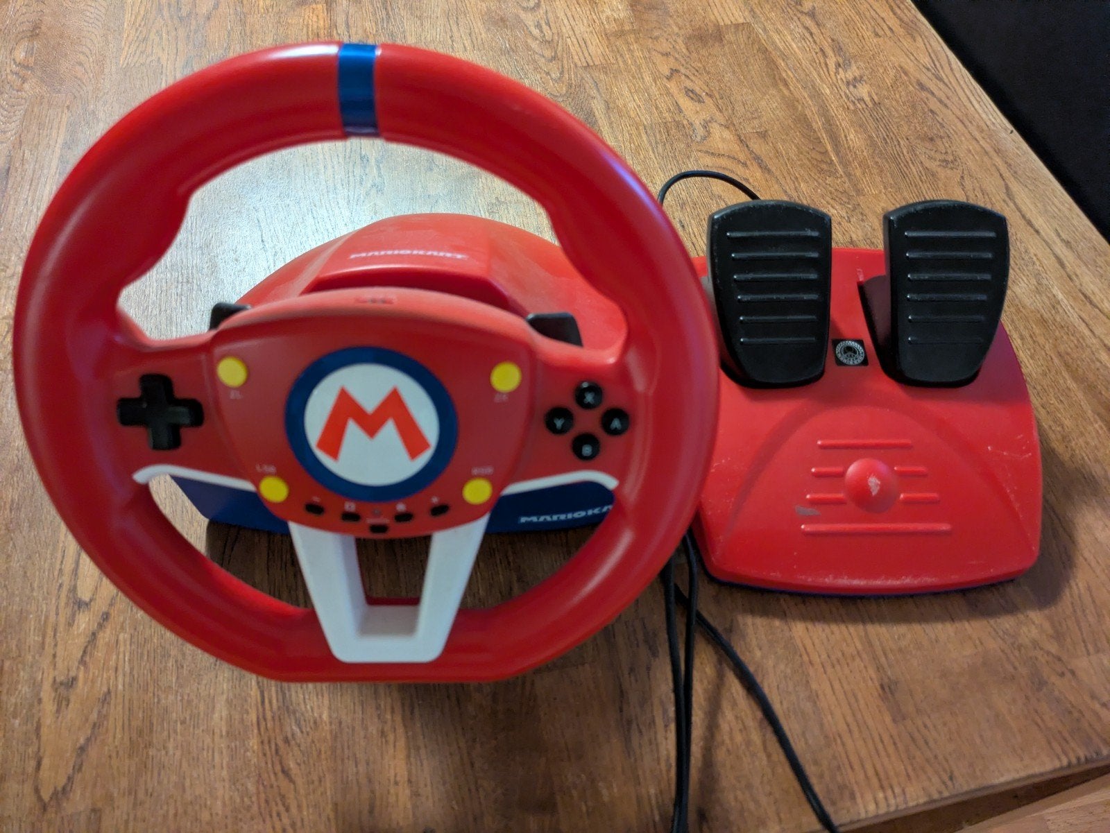 HORI Mario Kart Racing Wheel Pro Deluxe voor Nintendo Switch, Ophalen of Verzenden, Zo goed als nieuw, Switch, Stuurtje of Sportattribuut