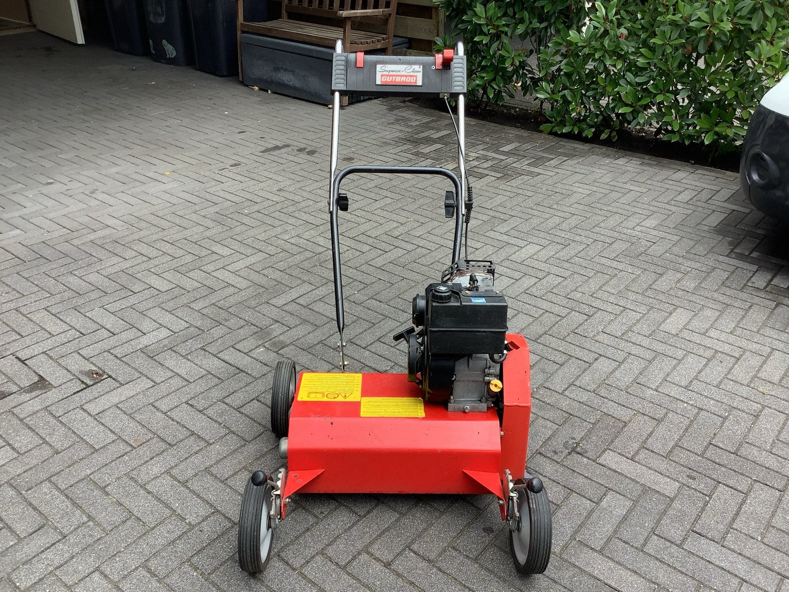 Verticuteermachine 50 cm breed - tekoop  wegens kunstgras, Tuin en Terras, Verticuteermachines, Ophalen, Gebruikt, Benzine