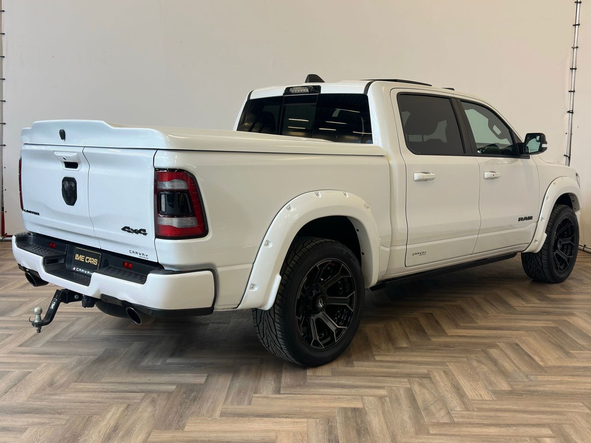 Dodge RAM 1500 5.7 V8 4x4 Crew Cab Limited|1e EIGENAAR|PANO|, Auto's, Automaat, Dealer onderhouden, Gebruikt, 5654 cc