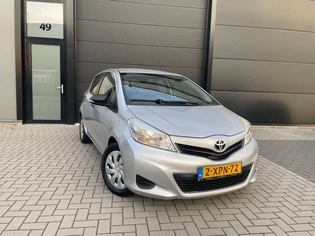Toyota Yaris 1.3 VVT-i 5 Deurs 2012 - 4 cilinder! 6-bak, Auto's, Toyota, Bedrijf, Yaris, ABS, Airbags, Airconditioning, Bluetooth