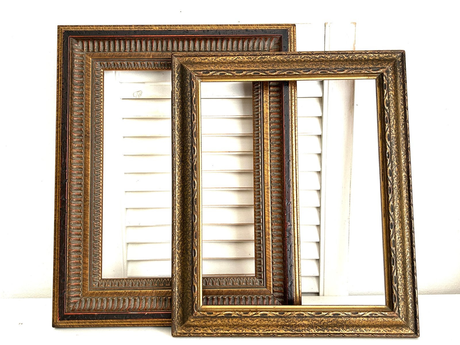 Twee vintage hout vergulde schilderslijsten, Huis en Inrichting, Woonaccessoires | Lijsten, Ophalen, Hout, Schilderijlijst