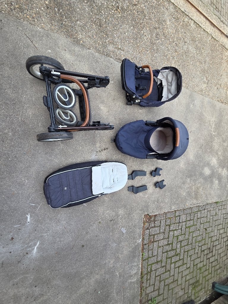Mutsy evo, Ophalen, Gebruikt, Verstelbare duwstang, Combiwagen