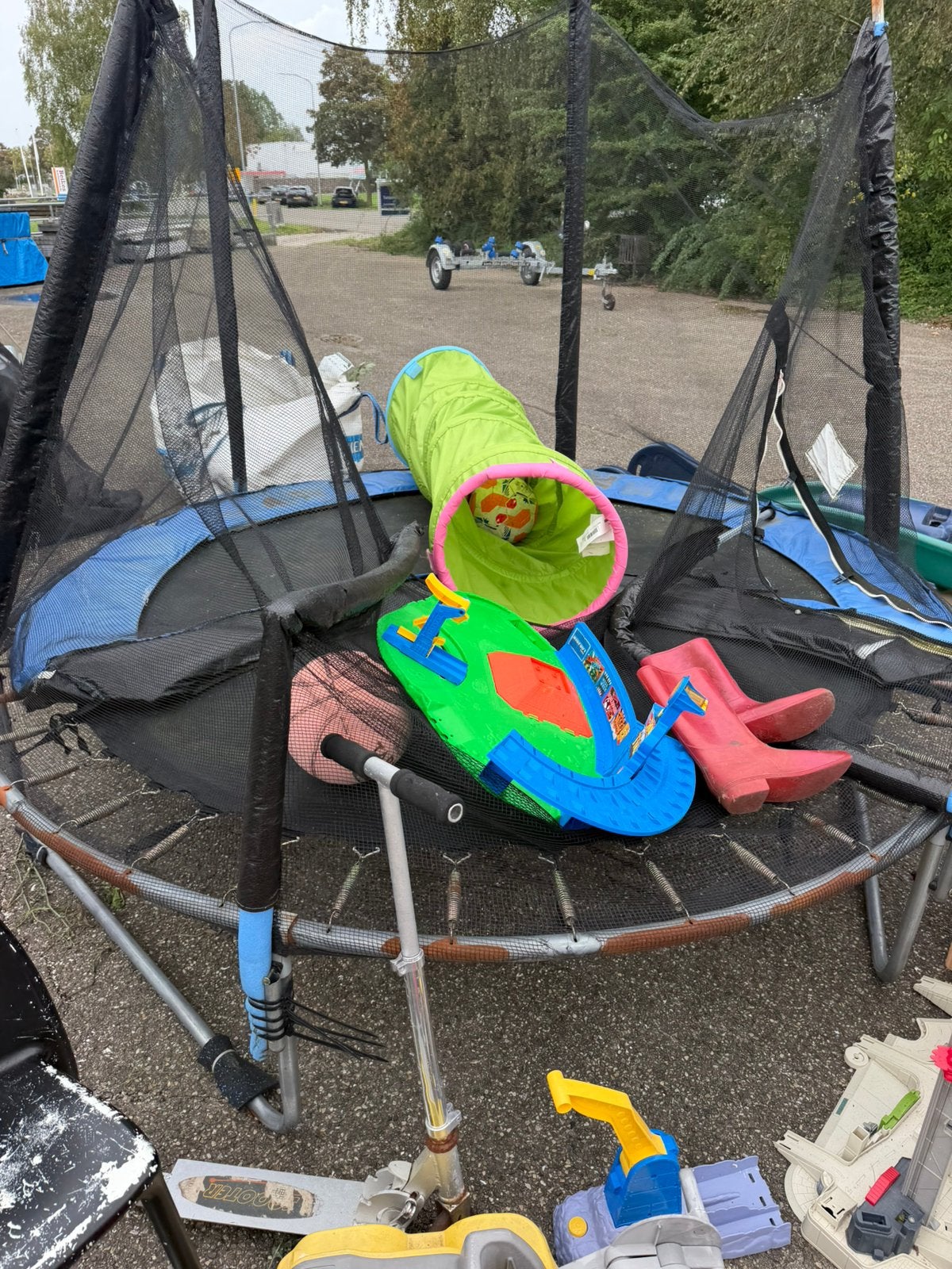 GRATIS – complete partij kinderspeelgoed + trampoline, Ophalen, Gebruikt, B, B