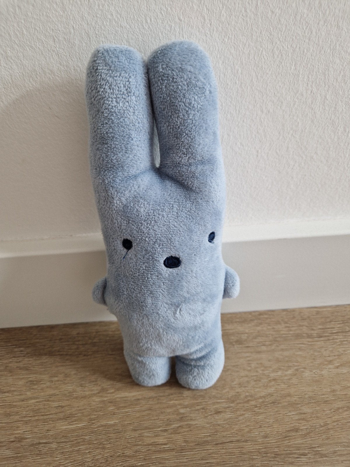 Knuffel konijn Zeeman blauw donkerblauw lange oren K8513, Ophalen of Verzenden, Zo goed als nieuw, Konijn