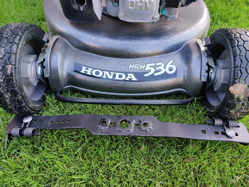 Vertikuteermes voor Honda 536 ----- (speciaal laten maken ), Gebruikt, Ophalen of Verzenden, Benzine-grasmaaier, 50 cm of meer