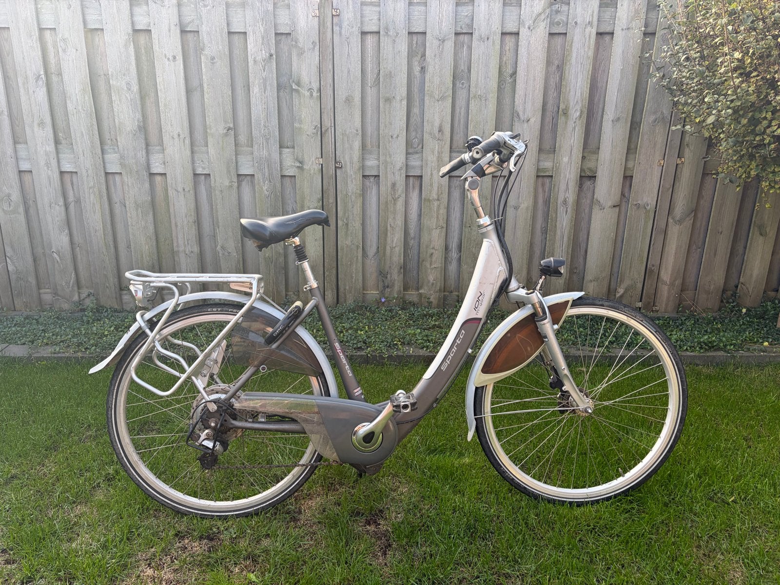 Sparta ION E-bike, Fietsen en Brommers, Ophalen, Minder dan 30 km per accu, Sparta, Gebruikt