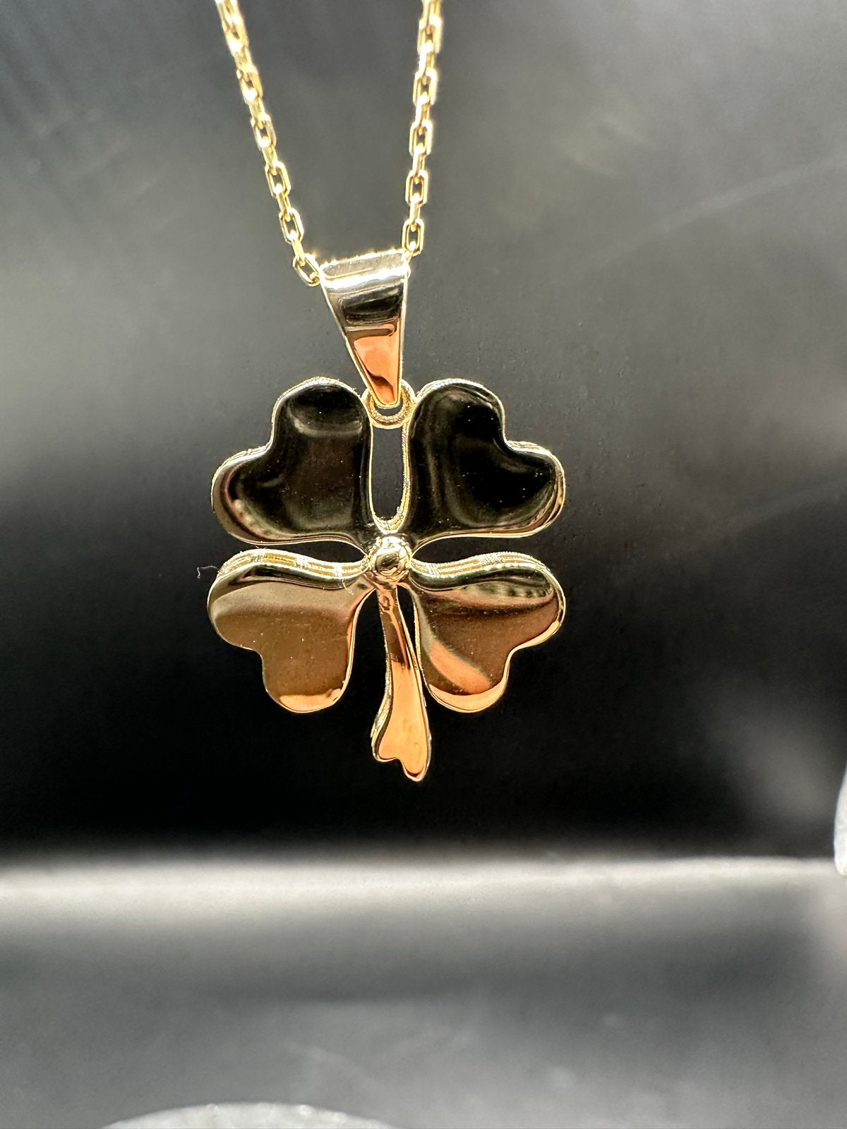 14k Gouden Ketting met Klavertje Vier Hanger, Sieraden, Tassen en Uiterlijk, Kettingen, Ophalen of Verzenden, Nieuw, Goud, Met hanger