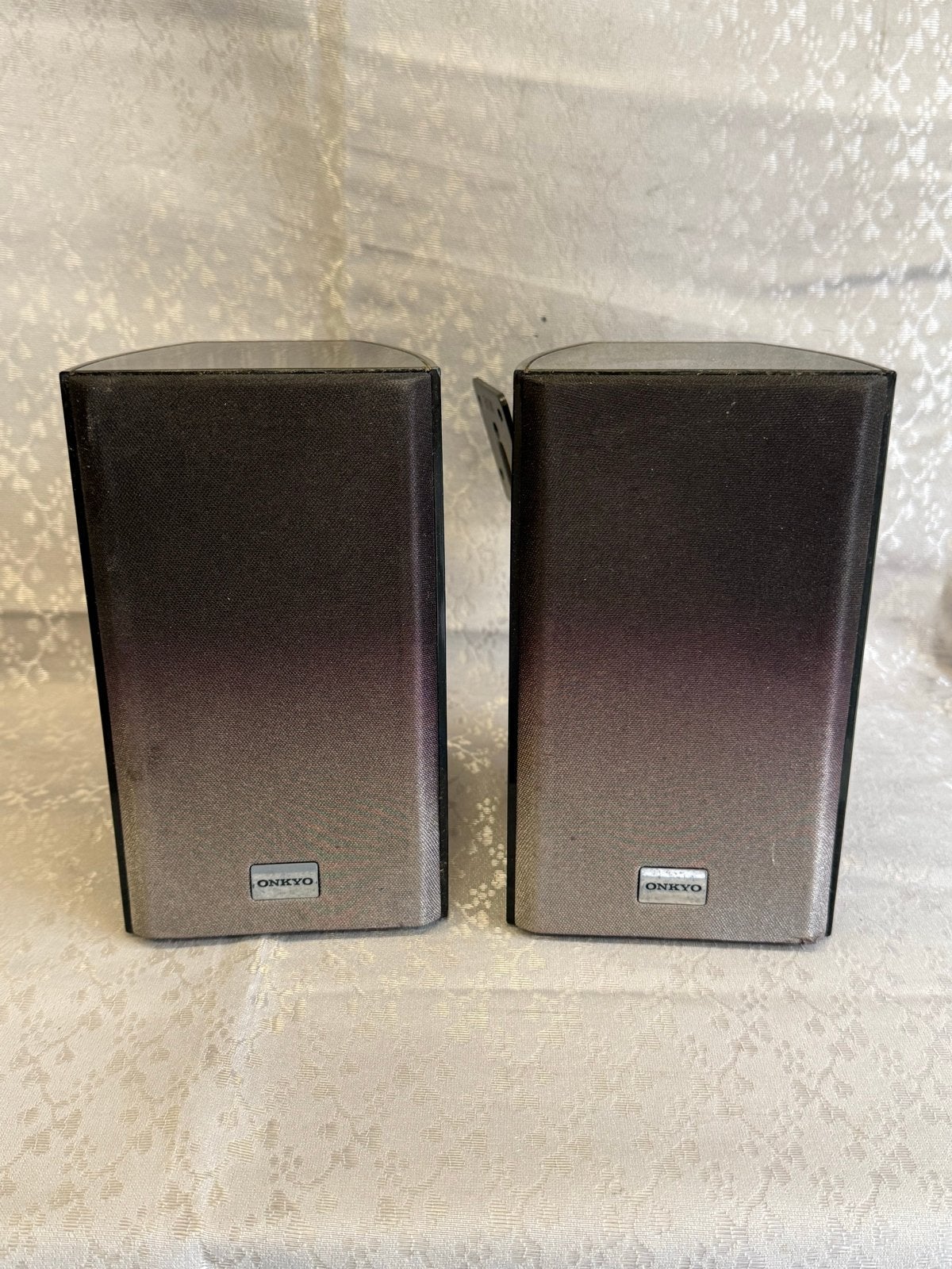 Onkyo speakerset met muurbeugels, Audio, Tv en Foto, Gebruikt, Inclusief muurbeugels, Speakerset, Ophalen of Verzenden