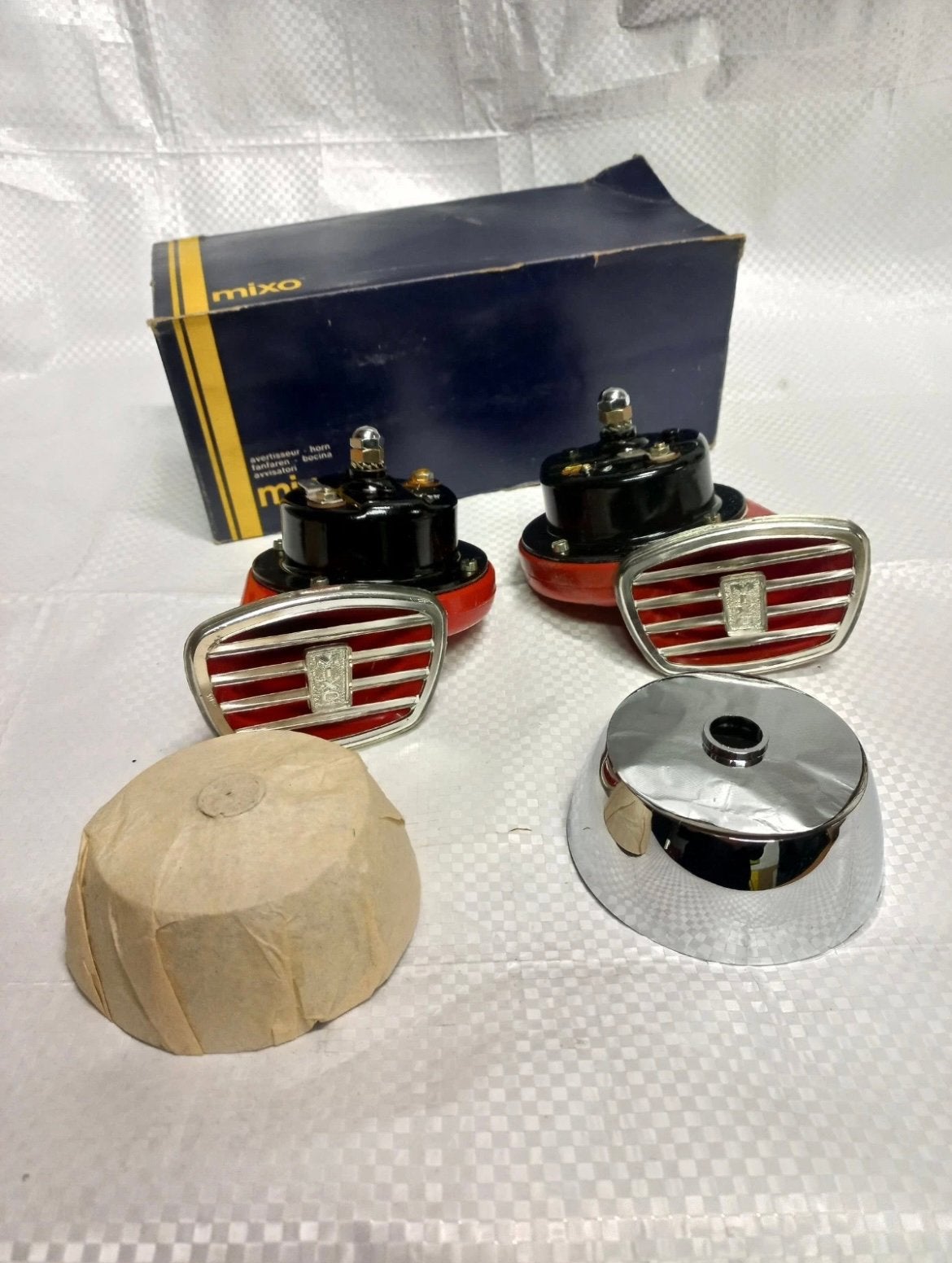 MIXO TR89 claxon set hoog/laag 6V - Nieuw in doos, Ophalen of Verzenden, Nieuw, Oldtimer onderdelen