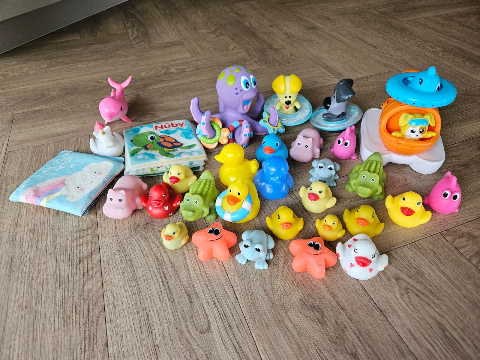 Grote set badspeelgoed: badeendjes, dieren en meer!, Kinderen en Baby's, Speelgoed | Badspeelgoed, Ophalen, Gebruikt, Inclusief accessoires