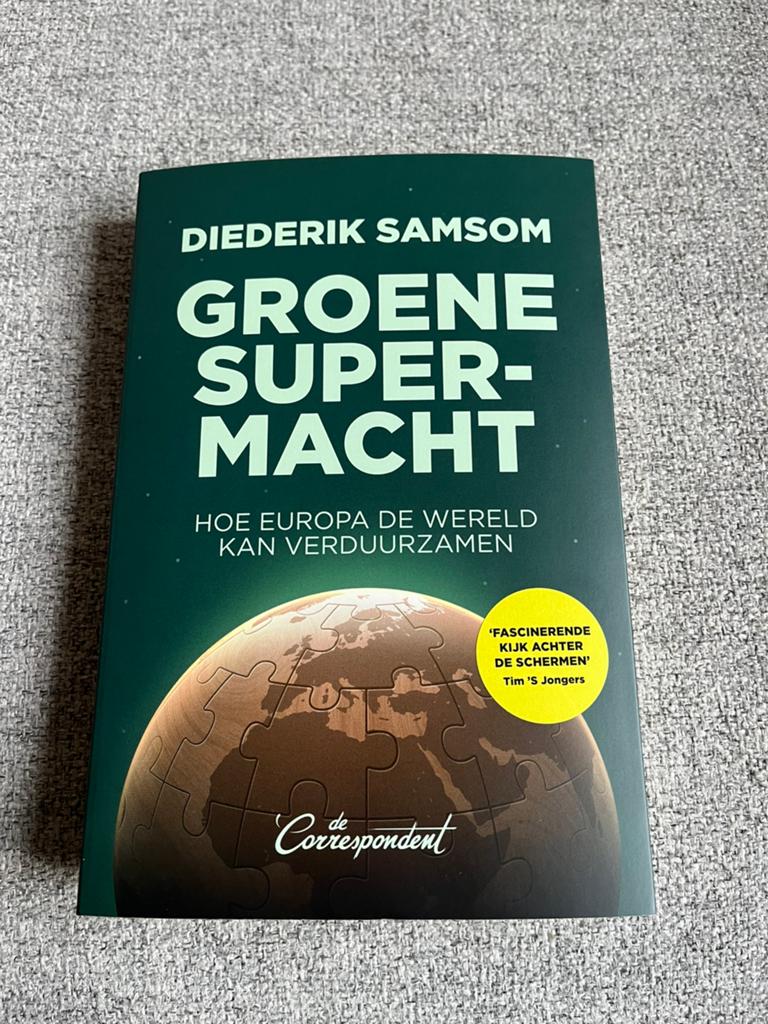 De Correspondent - Groene Supermacht, Ophalen of Verzenden, Gelezen, Nederland