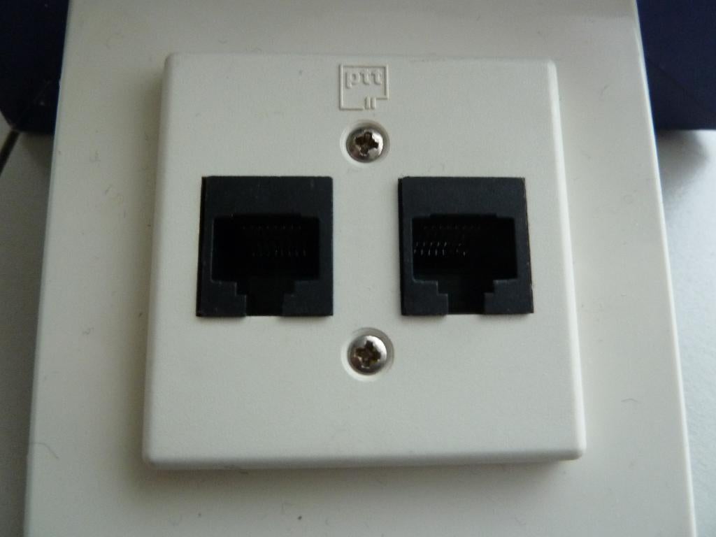 PTT AMP toolless m-jack RJ45 CAT 5 connector, Telecommunicatie, Ophalen of Verzenden