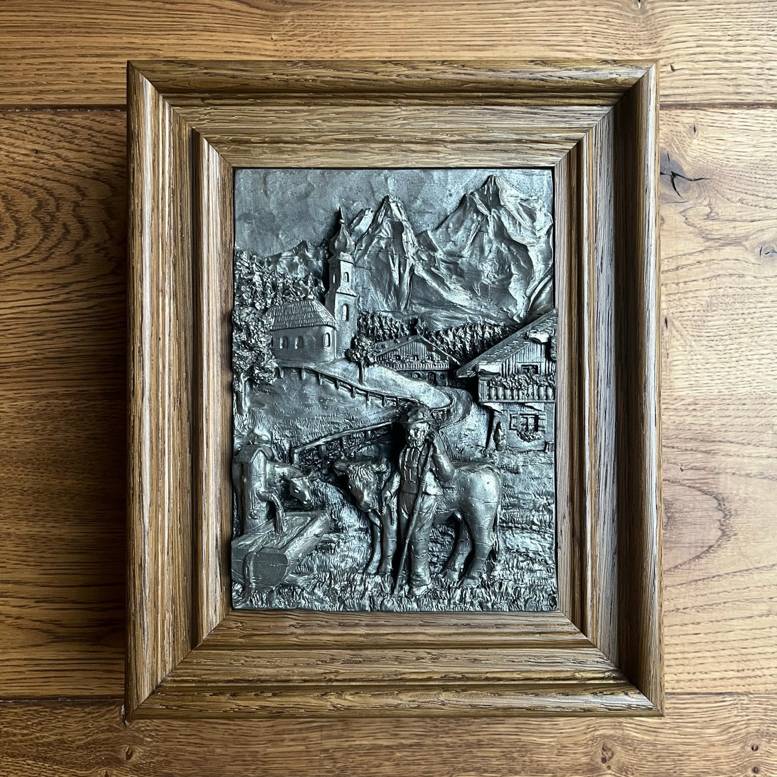 Vintage Zinn-Relief (tinnen) Sleutelkastje Alpenlandschap, Gebruikt, Ophalen of Verzenden, Bruin, Vintage