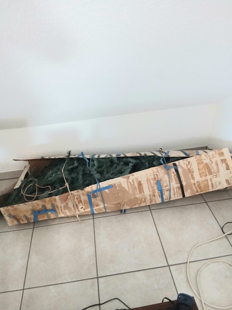 Kunstkerstboom, Ophalen, Zo goed als nieuw