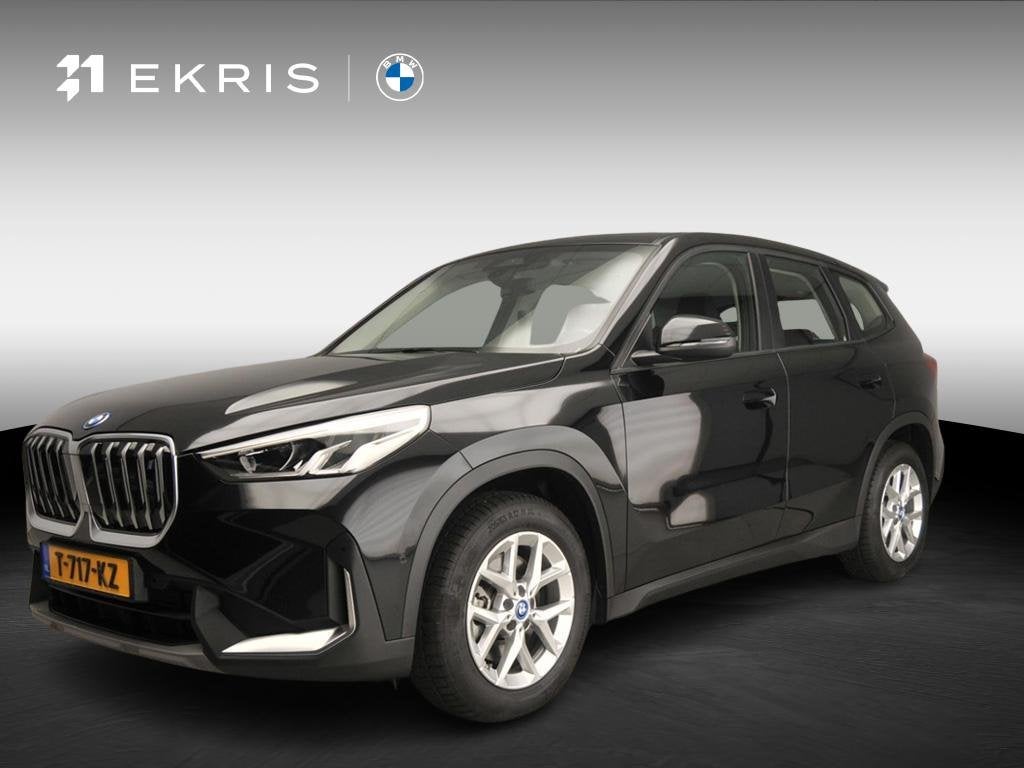 BMW iX1 xDrive30 | LED | Leder | Navigatie | Sportstoelen |, Auto's, BMW, Automaat, Gebruikt, Met garantie (alle), Zwart