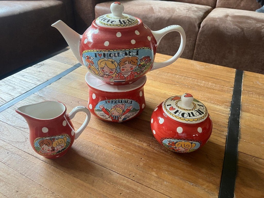 Blond Amsterdam theeset – "I Love Holland" (4-delig), Ophalen, Zo goed als nieuw, Aardewerk, Blond Amsterdam