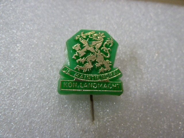 Vintage Speldje Koninklijke Landmacht - Groen met Leeuw, Verzamelen, Speldjes, Pins en Buttons, Ophalen of Verzenden, Gebruikt