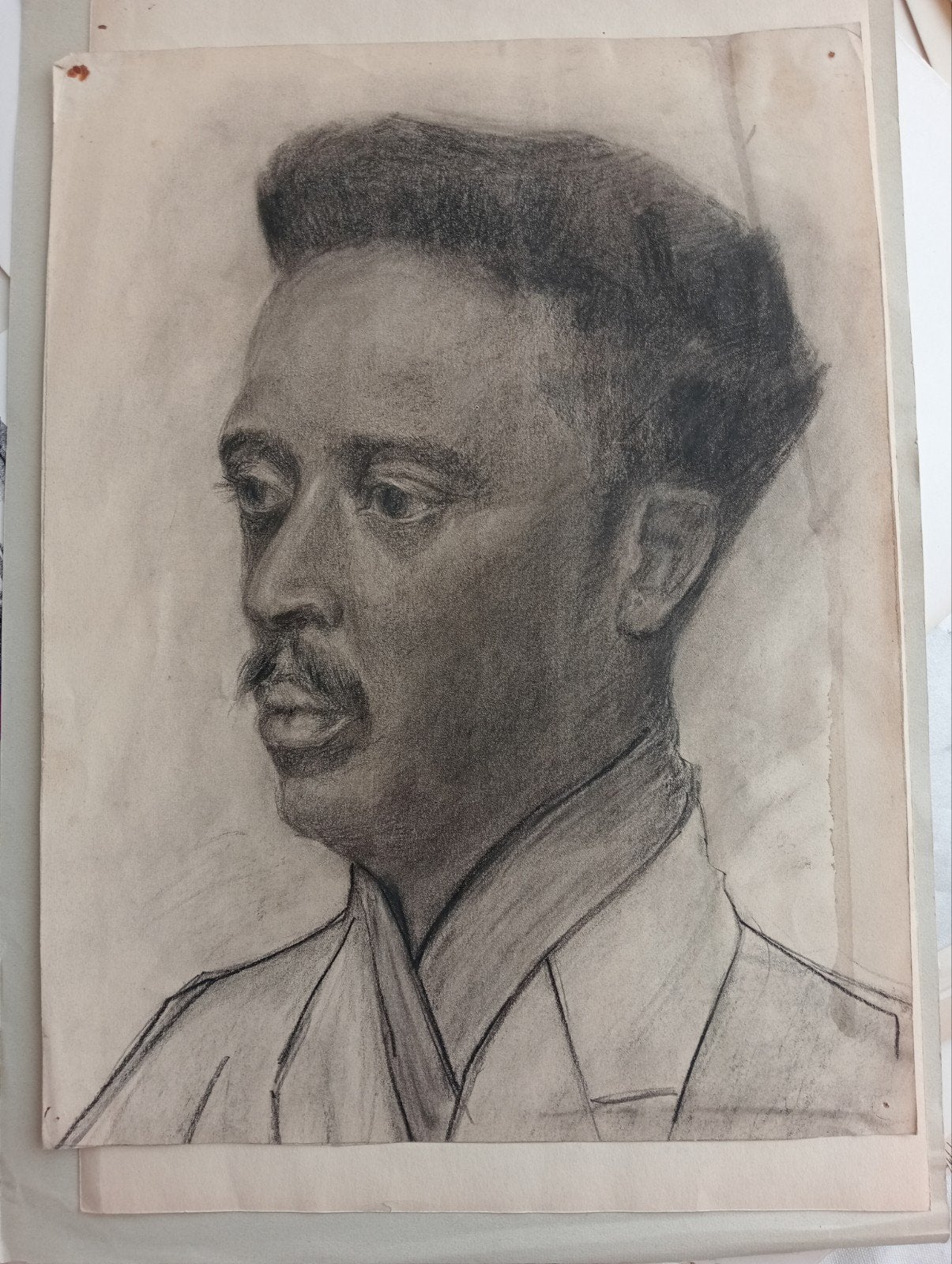 Houtskool portret Nederlands Indië?, Antiek en Kunst, Verzenden
