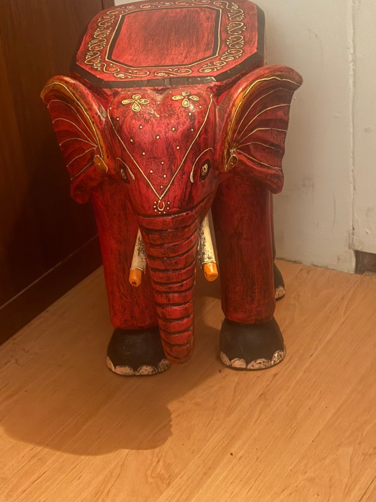 Twee olifanten krukjes, Huis en Inrichting, Ophalen, Zo goed als nieuw