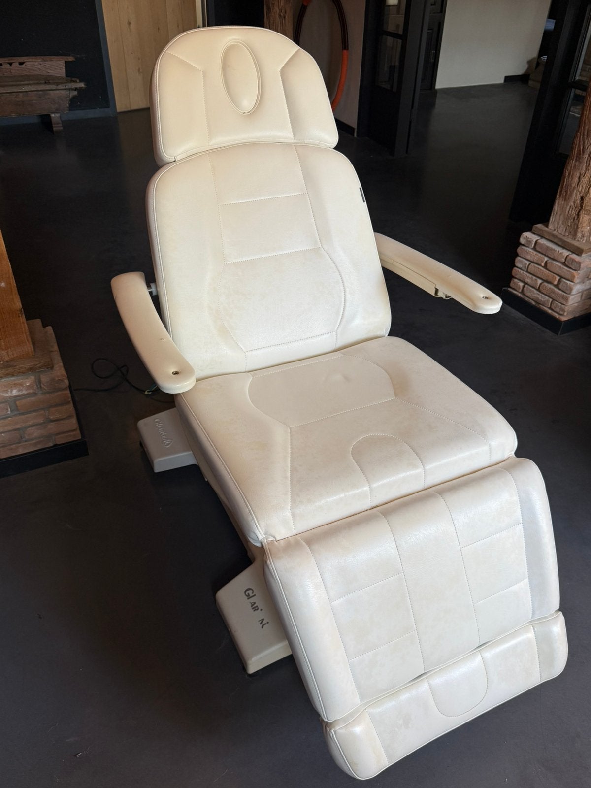 Elektrische behandel stoel Gharieni, Ophalen, Gebruikt, Massagestoel of Kussen
