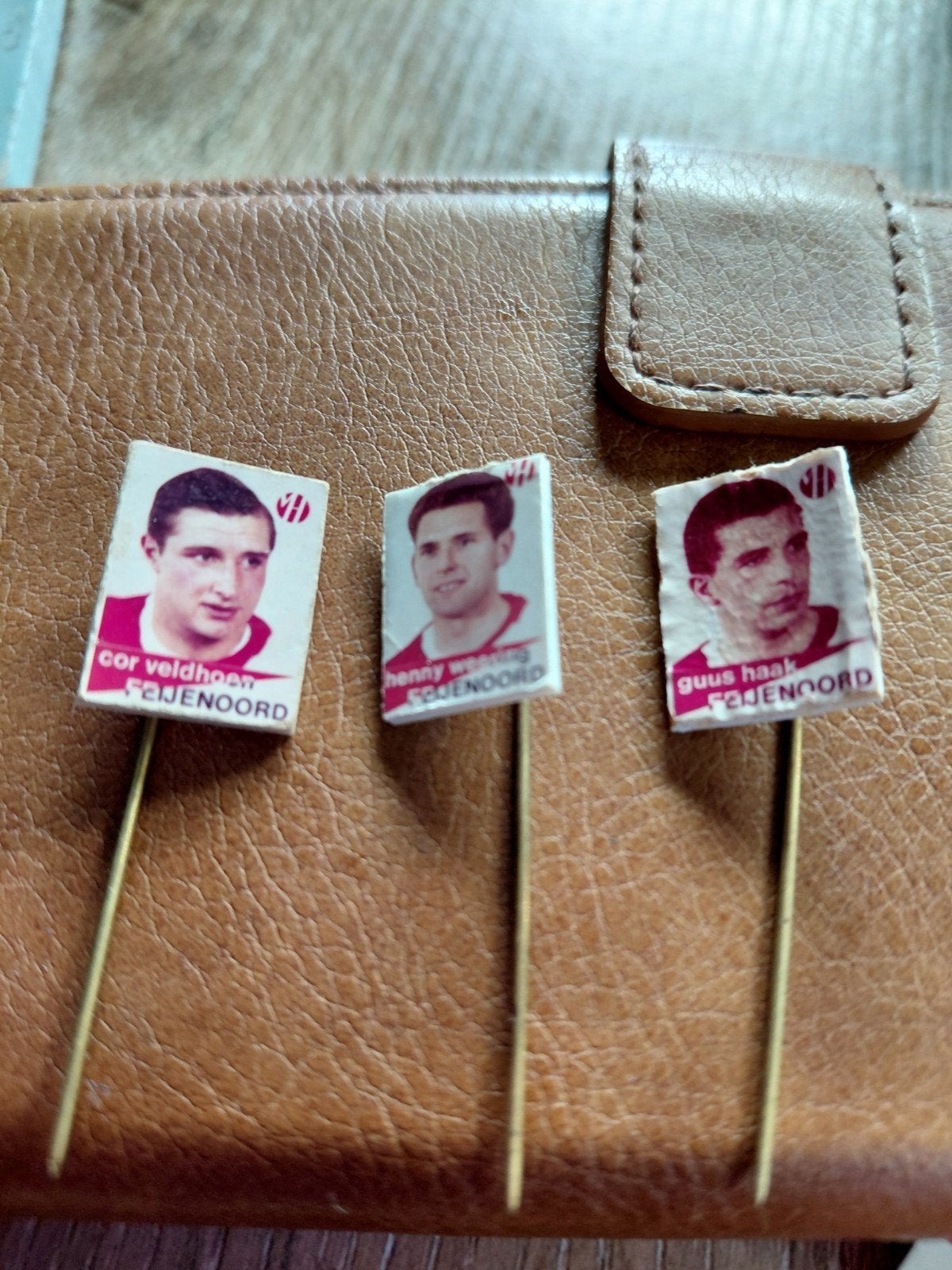 oud feyenoordspelers op pins, Ophalen, Zo goed als nieuw, Sport, Speldje of Pin