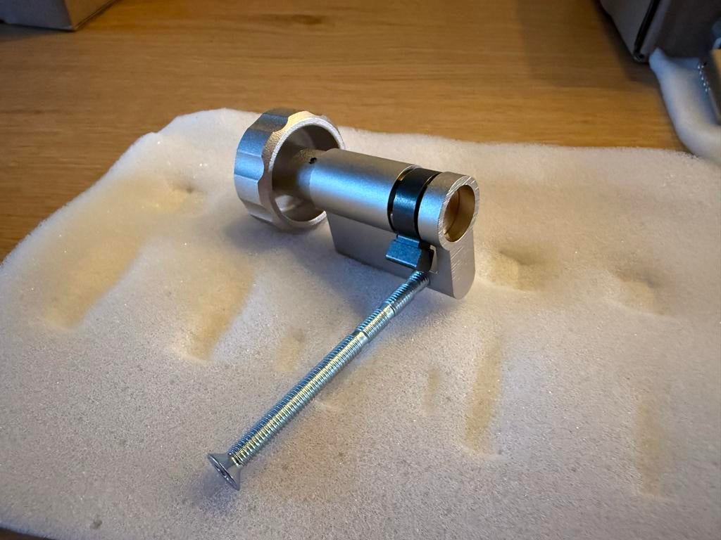Halve Knopcilinder 0/30 - Nieuw, Doe-het-zelf en Verbouw, Ophalen of Verzenden, Nieuw, Overige materialen, Slot