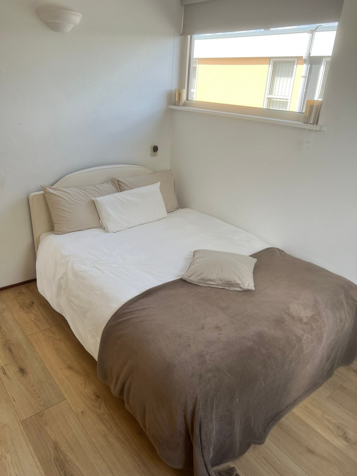 Logeerbed 200 x 140, Huizen en Kamers