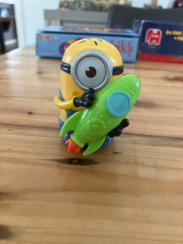 Minion met raket speelfiguur, Ophalen of Verzenden, Gebruikt