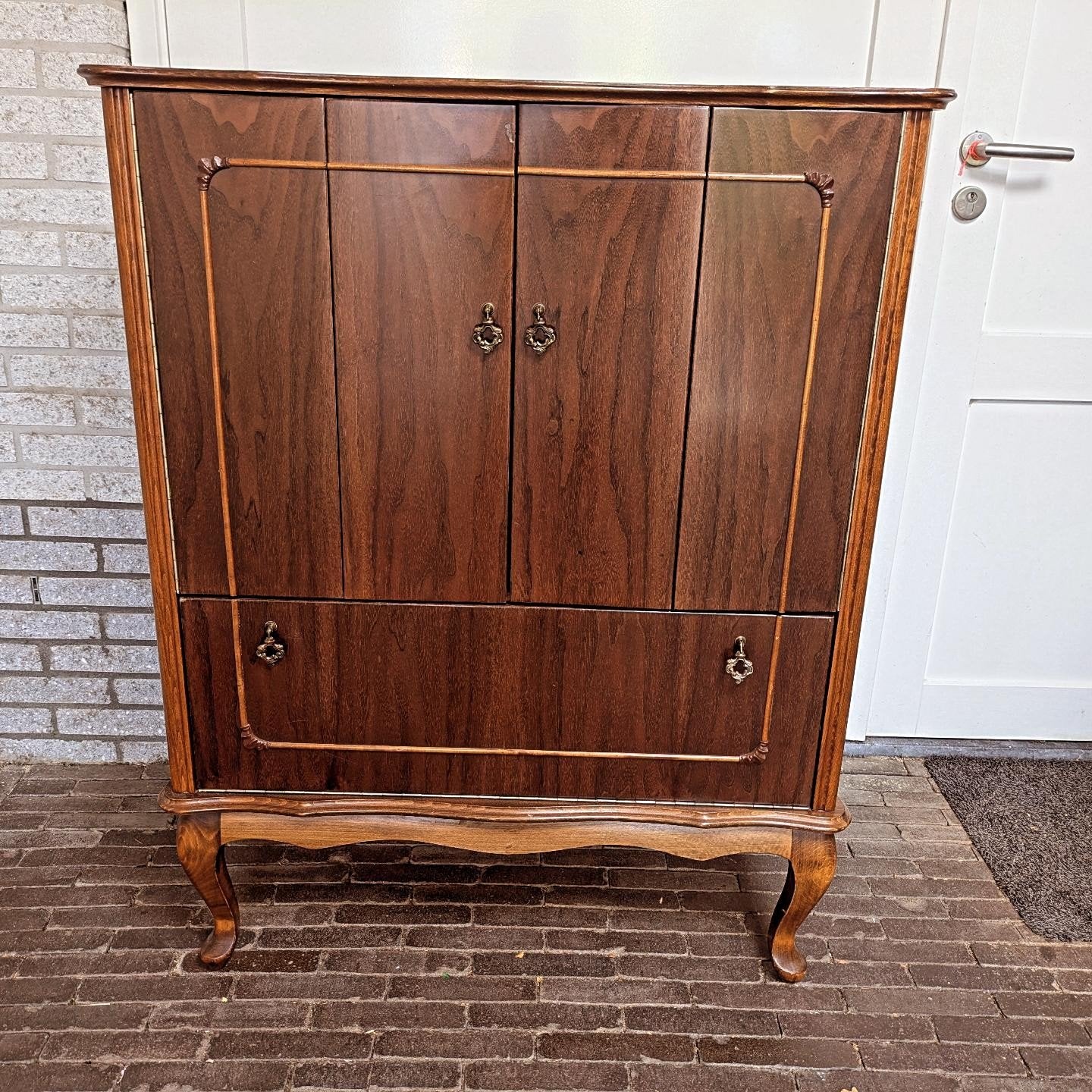 Vintage Queen Anne stijl drankkast / barkast, Huis en Inrichting, Ophalen of Verzenden