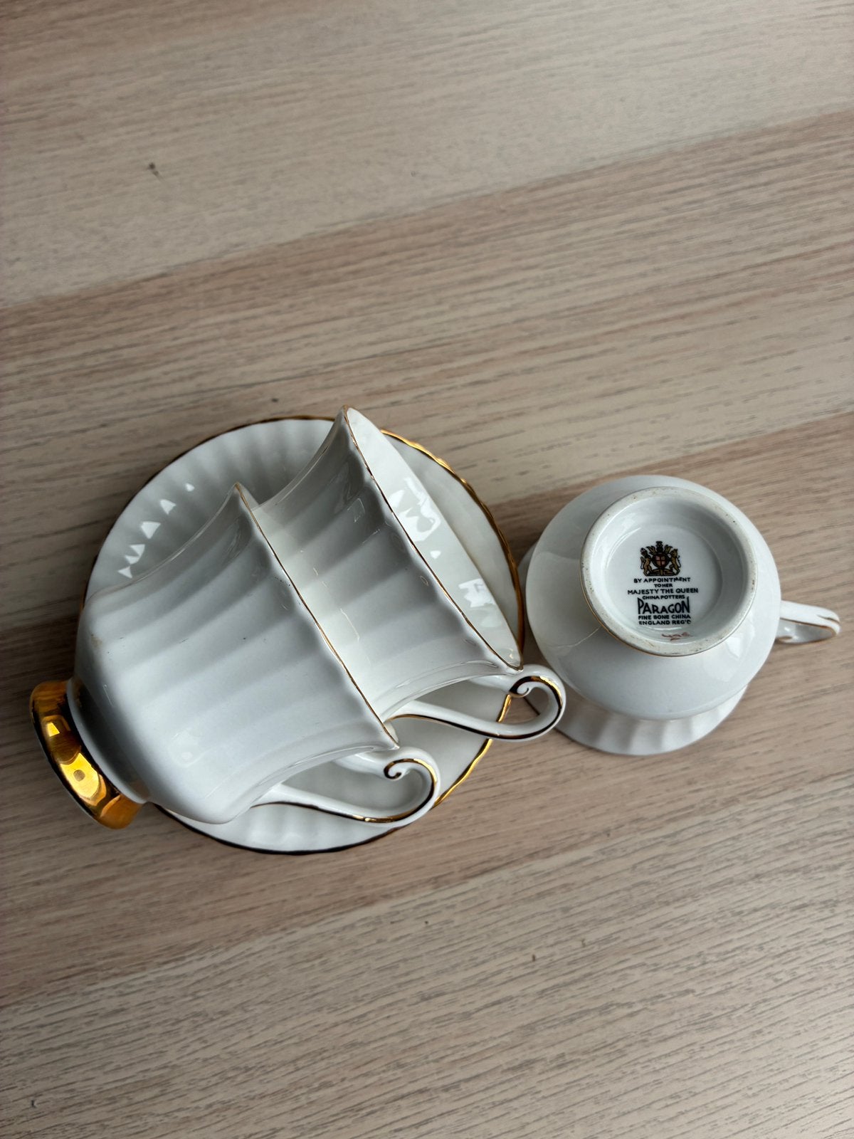 3 witte kop en schotels Paragon vintage, Ophalen