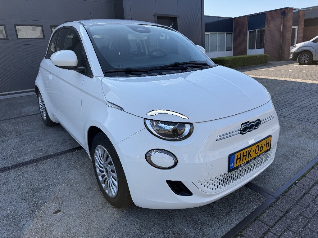 Foto 7 van Fiat 500 E 24kWh | Apple/Carplay | Lane assist