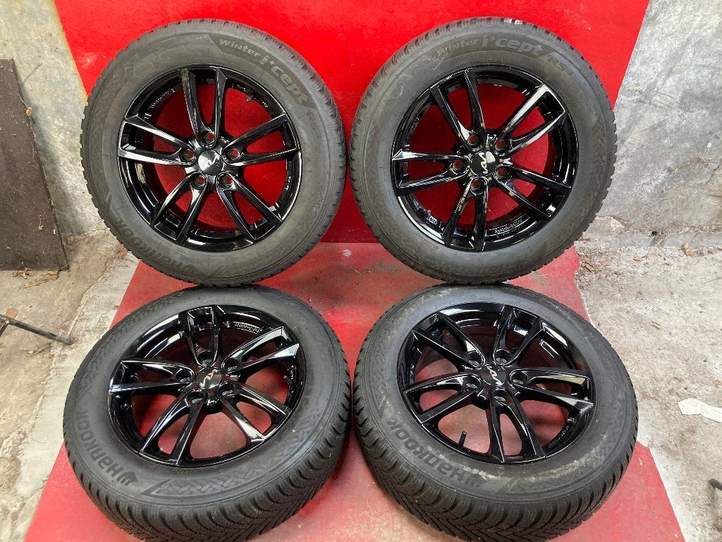 Winterbanden Kia Niro 205/60R16 Hankook, Gebruikt, 16 inch, ., Banden en Velgen