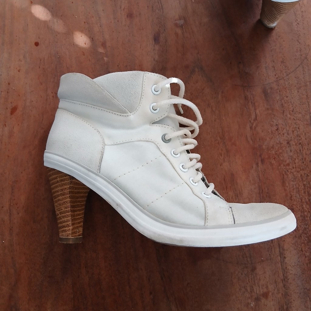 Schoenen, Kleding | Dames, Schoenen, Overige kleuren, Floris van Bommel, Ophalen of Verzenden, Sneakers of Gympen