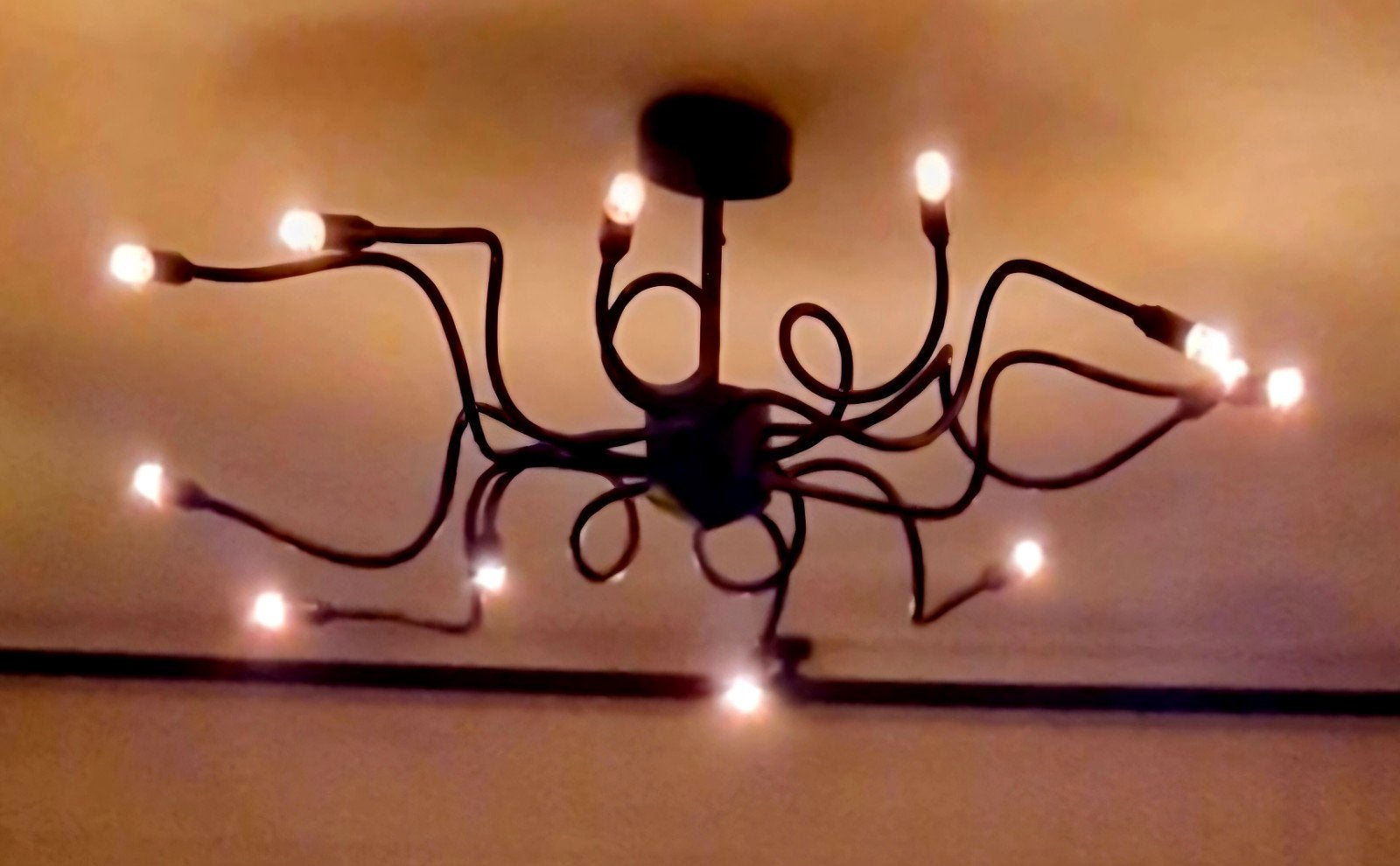 Mooie hang plafond lamp 11 poten moderne knoonlucher metaal, Gebruikt, 80 cm, Zwart, E14 (klein)