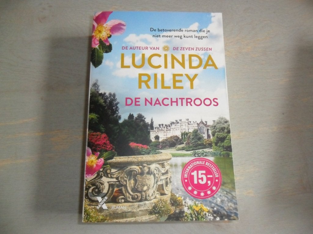 Lucinda Riley (8), Ophalen of Verzenden, Zo goed als nieuw, Lucinda Riley