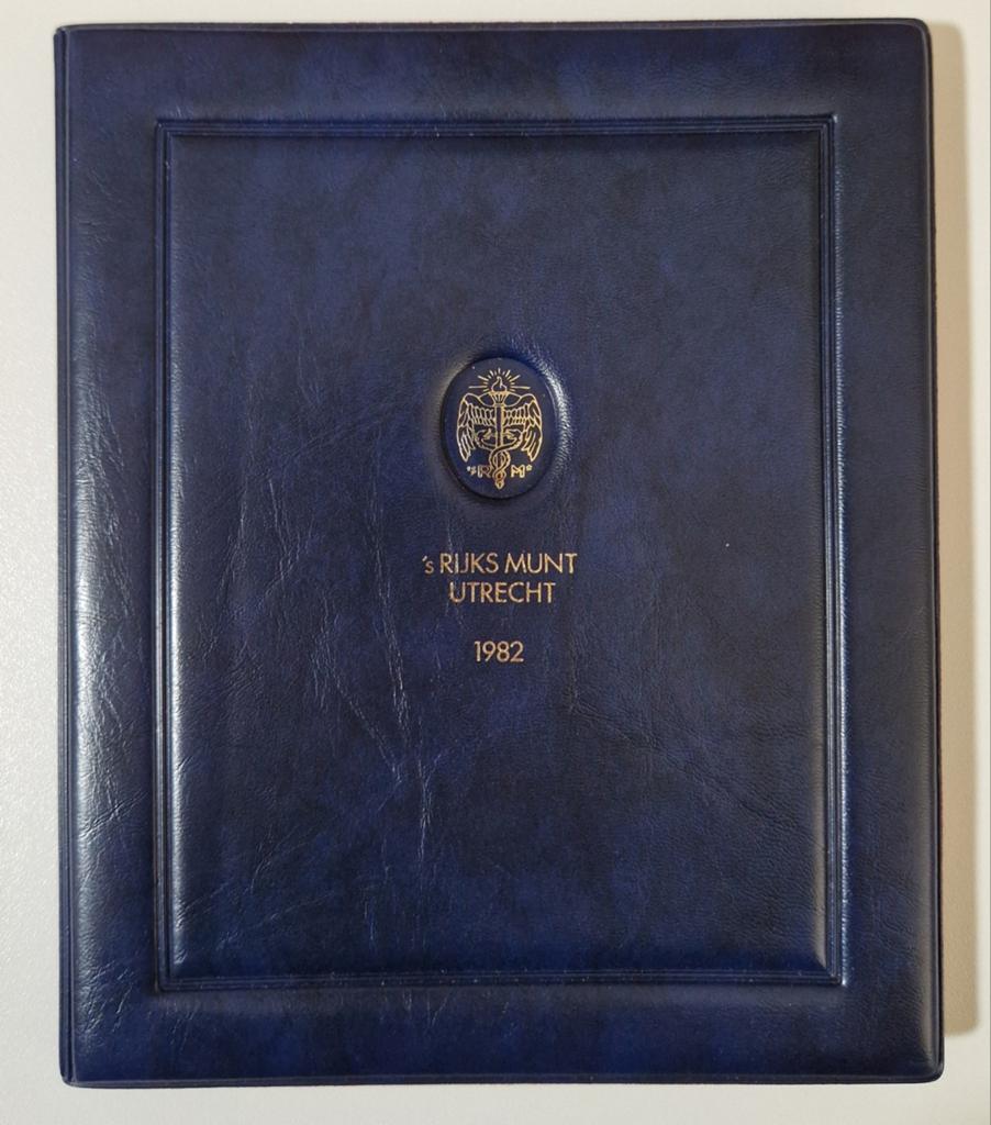 Proofset Koninklijke Nederlandse Munt 1982, Postzegels en Munten, Munten | Nederland, Ophalen of Verzenden, Koningin Beatrix, Overige waardes