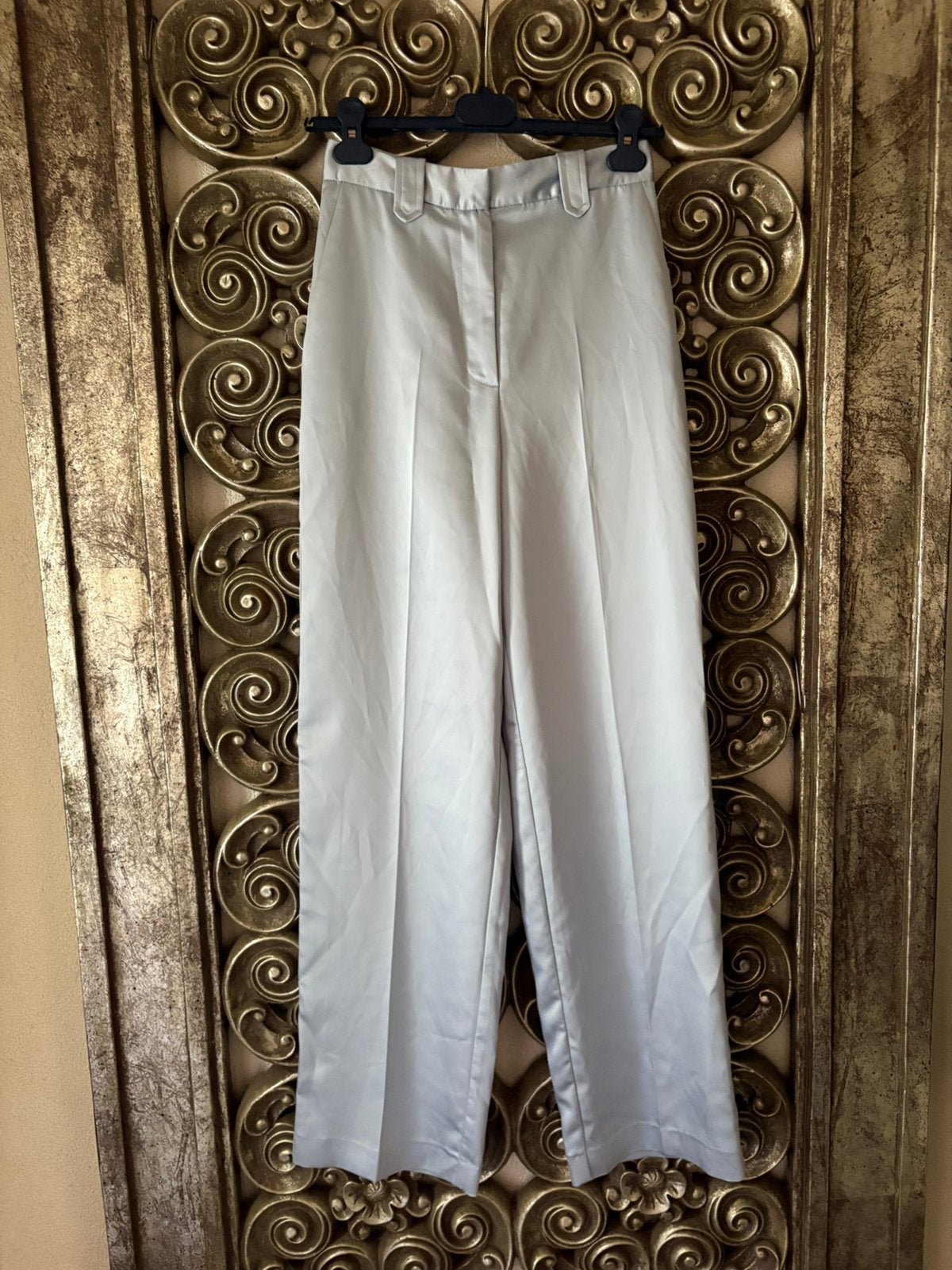 ZARA Lichtblauwe Satijnen Broek - Maat XS, Blauw, Ophalen of Verzenden, Zo goed als nieuw, Maat 34 (XS) of kleiner